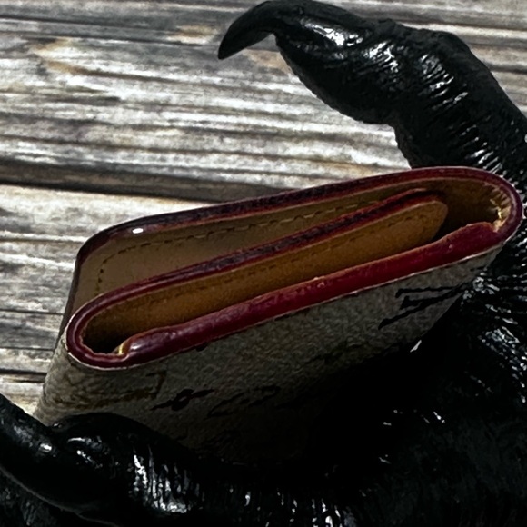 LOUIS VUITTON Monogram multicolor White Multi Color logos Key Case 4​​​ - Picture 9 of 11